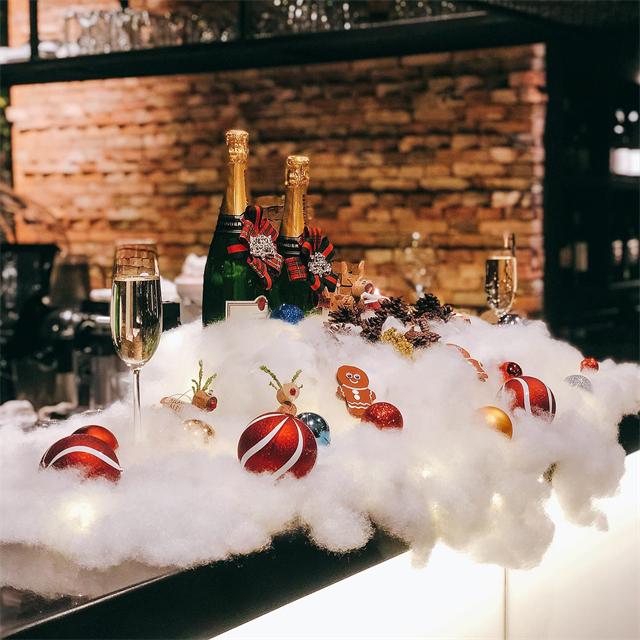 Natal de neve falsa decoração de algodão como neve coberta fofa